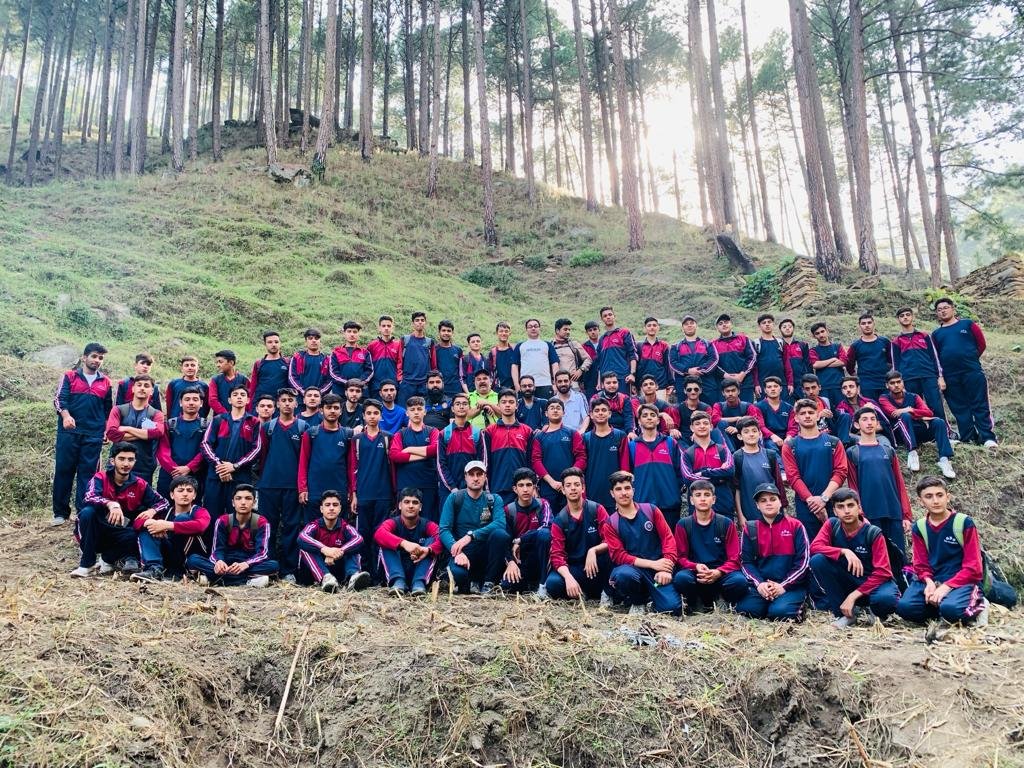 Student Hiking Program